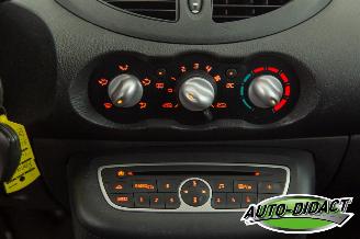 Renault Twingo 1.2-16V Airco Collection picture 9