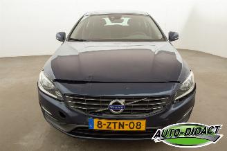 Volvo V-60 1.6 T3 Automaat Navi Clima Momentum picture 35
