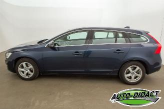 Volvo V-60 1.6 T3 Automaat Navi Clima Momentum picture 38