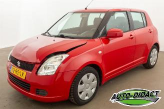 Schadeauto Suzuki Swift 1.3 Airco 107.231 km NAP GLS 2005/8