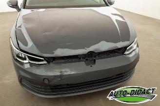 Volkswagen Golf 1.0 eTSI Automaat Digi Dash Navi Life picture 26