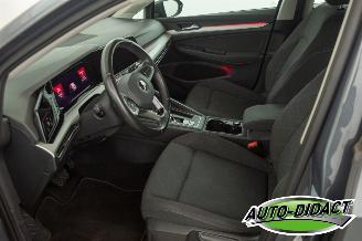 Volkswagen Golf 1.0 eTSI Automaat Digi Dash Navi Life picture 23