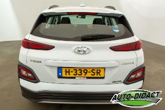 Hyundai Kona 64 kWh EV Comfort Camera Clima picture 33