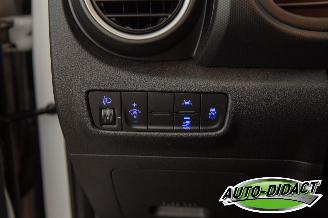 Hyundai Kona 64 kWh EV Comfort Camera Clima picture 14