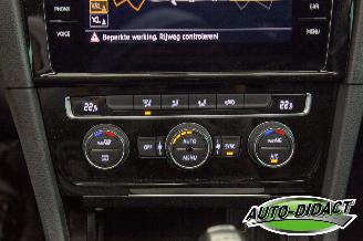 Volkswagen Golf 1.5 TSI Automaat Pano Digi Dash Navi Clima Business R Highline picture 11