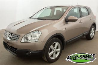 Damaged car Nissan Qashqai 2.0 dCi Clima Tekna 2009/1