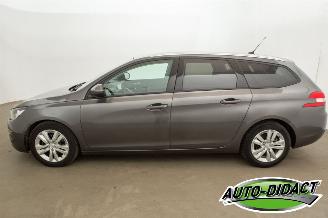 Peugeot 308 1.2 PureTech Pano Navi Clima Blue Lease Executive picture 38