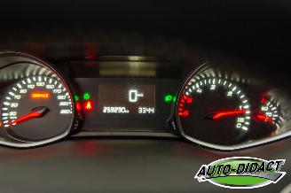 Peugeot 308 1.6 BlueHDi Navi Camera Clima Blue Lease Executive Pack picture 6