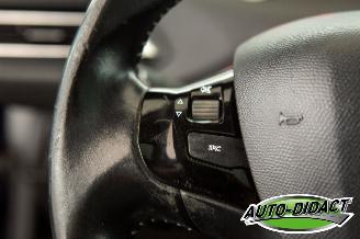 Peugeot 308 1.6 BlueHDi Navi Camera Clima Blue Lease Executive Pack picture 15