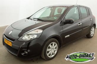 Avarii autoturisme Renault Clio 1.5 dCi Airco Authentique 2012/3