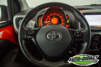 Toyota Aygo 1.0 VVT-i Navi Airco x-play picture 5