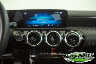 Mercedes A-klasse 200d Automaat Navi Clima Camera Business Line picture 11