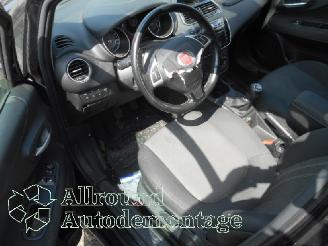 Fiat Punto Punto III (199) Hatchback 0.9 TwinAir (312.A.2000(Euro 5) [63kW]  (03-=
2012/...) picture 9