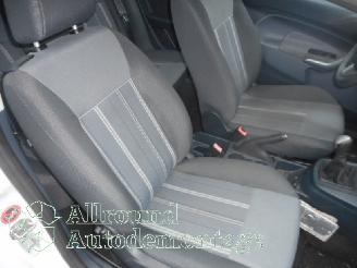 Ford Fiesta Fiesta VII (JA8) Hatchback 1.25 16V (STJA(Euro 5)) [44kW]  (06-2008/06=
-2017) picture 10