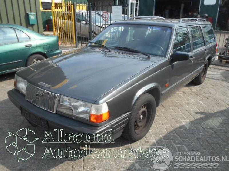 Volvo 940 940 Estate 2.3i (LPT) Polar (B230FK) [99kW]  (01-1995/10-1998)