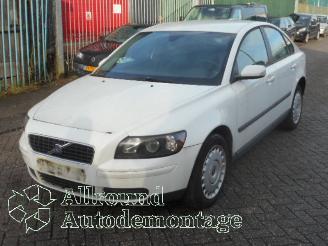 Salvage car Volvo S-40 S40 (MS) 1.6 D 16V (D4164T) [81kW]  (01-2005/12-2012) 2005