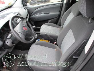 Fiat Doblo Doblo (263) MPV 1.3 D Multijet (263.A.2000) [66kW]  (02-2010/07-2022) picture 10