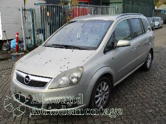 Salvage car Opel Zafira Zafira (M75) MPV 2.2 16V Direct Ecotec (Z22YH(Euro 4)) [110kW]  (07-20=
05/12-2012) 2006/0