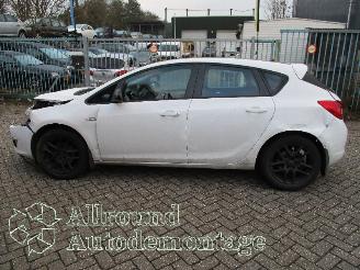 Opel Astra Astra J (PC6/PD6/PE6/PF6) Hatchback 5-drs 1.4 16V ecoFLEX (A14XER(Euro=
 5)) [74kW]  (12-2009/10-2015) picture 6
