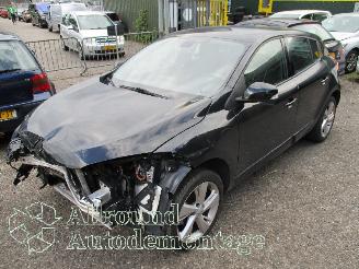 Salvage car Renault Mégane Megane III Berline (BZ) Hatchback 5-drs 1.2 16V TCE 115 (H5F-400(H5F-A=
4)) [85kW]  (03-2012/02-2016) 2014/0