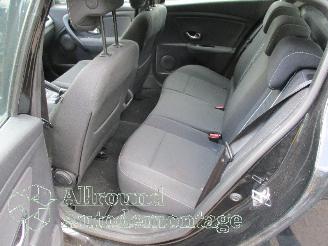 Renault Mégane Megane III Berline (BZ) Hatchback 5-drs 1.2 16V TCE 115 (H5F-400(H5F-A=
4)) [85kW]  (03-2012/02-2016) picture 12