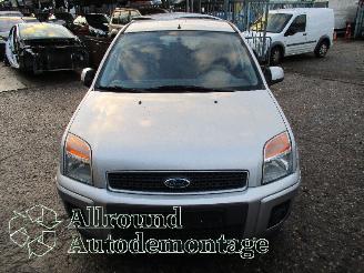 Ford Fusion Fusion Combi 1.4 16V (FXJA(Euro 4)) [59kW]  (08-2002/12-2012) picture 5