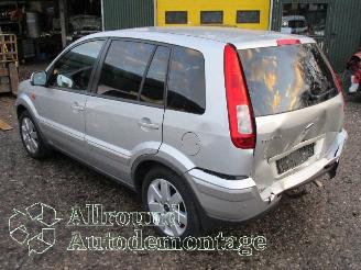 Ford Fusion Fusion Combi 1.4 16V (FXJA(Euro 4)) [59kW]  (08-2002/12-2012) picture 4