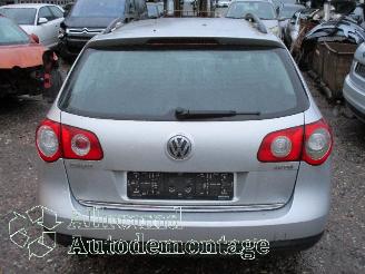 Volkswagen Passat Passat Variant (3C5) Combi 2.0 FSI 16V (BVY(Euro 4)) [110kW]  (08-2005=
/11-2010) picture 6
