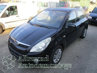 krockskadad bil auto Hyundai I-20 i20 Hatchback 1.2i 16V (G4LA) [57kW]  (09-2008/12-2012) 2010