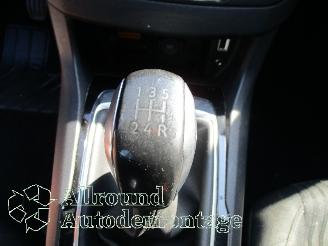 Peugeot 308 308 SW (L4/L9/LC/LJ/LR) Combi 5-drs 1.2 12V e-THP PureTech 110 (EB2DT(=
HNZ)) [81kW]  (03-2014/12-2021) picture 11
