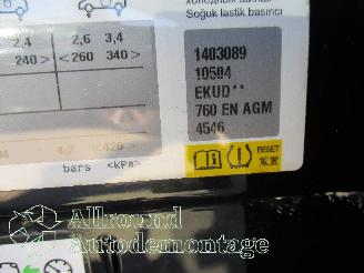 Peugeot 308 308 SW (L4/L9/LC/LJ/LR) Combi 5-drs 1.2 12V e-THP PureTech 110 (EB2DT(=
HNZ)) [81kW]  (03-2014/12-2021) picture 12