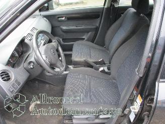 Suzuki Swift Swift (ZA/ZC/ZD1/2/3/9) Hatchback 1.3 VVT 16V (M13A VVT) [68kW]  (02-2=
005/09-2010) picture 9