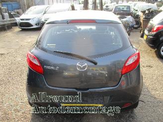 Mazda 2 2 (DE) Hatchback 1.3 16V S-VT (ZJ46) [55kW]  (10-2007/06-2015) picture 6