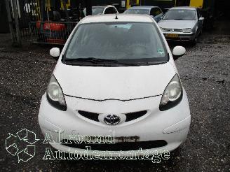 Toyota Aygo Aygo (B10) Hatchback 1.0 12V VVT-i (1KR-FE) [50kW]  (07-2005/05-2014) picture 5