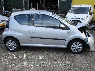 Citroën C1 C1 Hatchback 1.0 12V (1KR-FE(CFB)) [50kW]  (06-2005/09-2014) picture 7