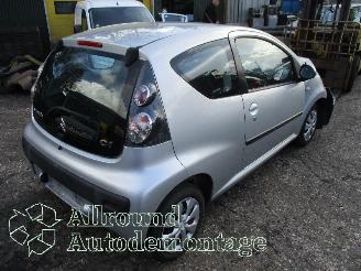 Citroën C1 C1 Hatchback 1.0 12V (1KR-FE(CFB)) [50kW]  (06-2005/09-2014) picture 3