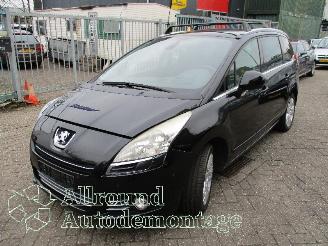 Salvage car Peugeot 5008 5008 I (0A/0E) MPV 1.6 THP 16V (EP6CDT(5FV)) [115kW]  (09-2009/03-2017=
) 2010