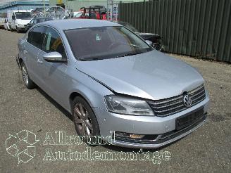 Volkswagen Passat Passat (3G2) Sedan 2.0 TDI 16V 150 (CRLB) [110kW]  (11-2014/03-2024) picture 2