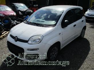 Sloopauto Fiat Panda Panda (312) Hatchback 0.9 TwinAir 60 (312.A.6000) [44kW]  (12-2013/...=
) 2015
