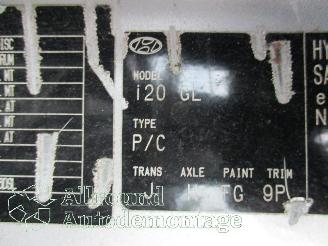 Hyundai I-20 i20 Hatchback 1.2i 16V (G4LA) [57kW]  (09-2008/12-2012) picture 11