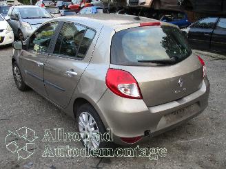 Renault Clio Clio III (BR/CR) Hatchback 1.2 16V TCe 100 (D4F-784(D4F-H7)) [74kW]  (=
05-2007/12-2014) picture 4
