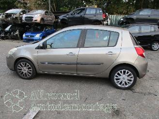 Renault Clio Clio III (BR/CR) Hatchback 1.2 16V TCe 100 (D4F-784(D4F-H7)) [74kW]  (=
05-2007/12-2014) picture 8