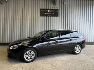 Tweedehands auto Peugeot 308 SW PureTech 1.2 Panorama / Navi / LED 2019/6