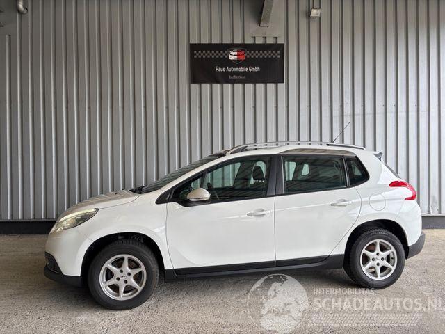 Peugeot 2008 Active Autom / Panorama / Navigation