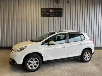 skadebil auto Peugeot 2008 Active Autom / Panorama / Navigation 2016/4