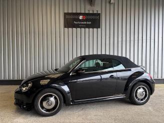 uszkodzony samochody osobowe Volkswagen Beetle Cabriolet Design BMT Bi-Xenon / Navi 2015/2