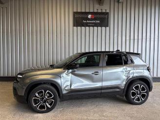 Voiture accidenté Jeep Avenger Summit Electric 2023/9