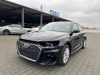 Audi A1 Sportback 30 TFSI S-line / Autom picture 3