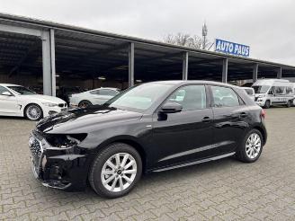 Audi A1 Sportback 30 TFSI S-line / Autom picture 2