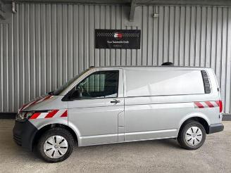 Unfallwagen Volkswagen Transporter  2024/1